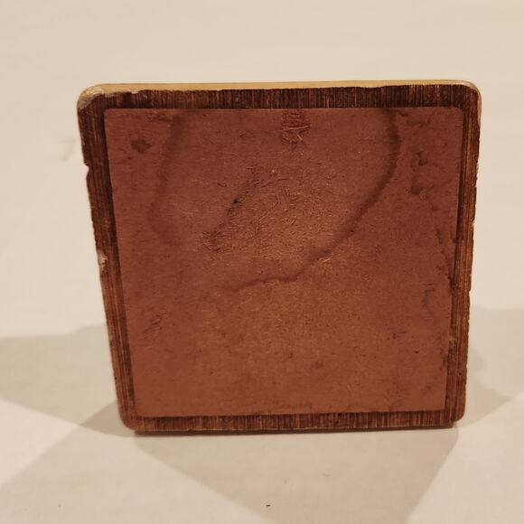 Not Smart Enough to Know What to Worry About Paula 1974 Figurine - Picture 7 of 7